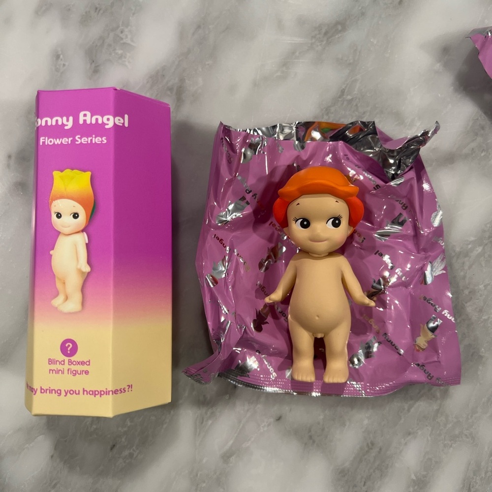Brand NEW Sonny Angel Flower Series Mini Figure - poppy
